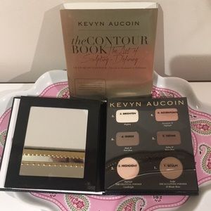 Kevyn Aucoin - The Contour Book