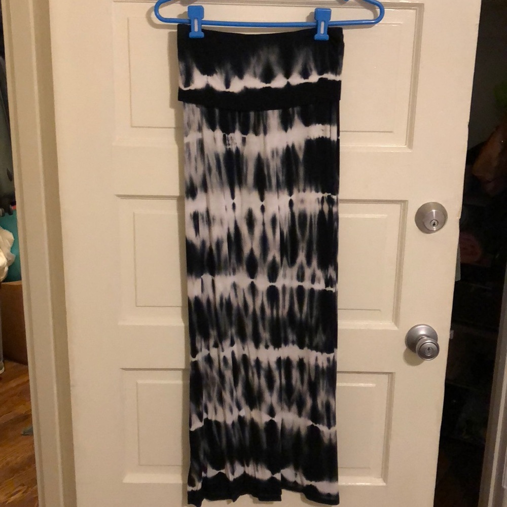 Tie-die maxi skirt