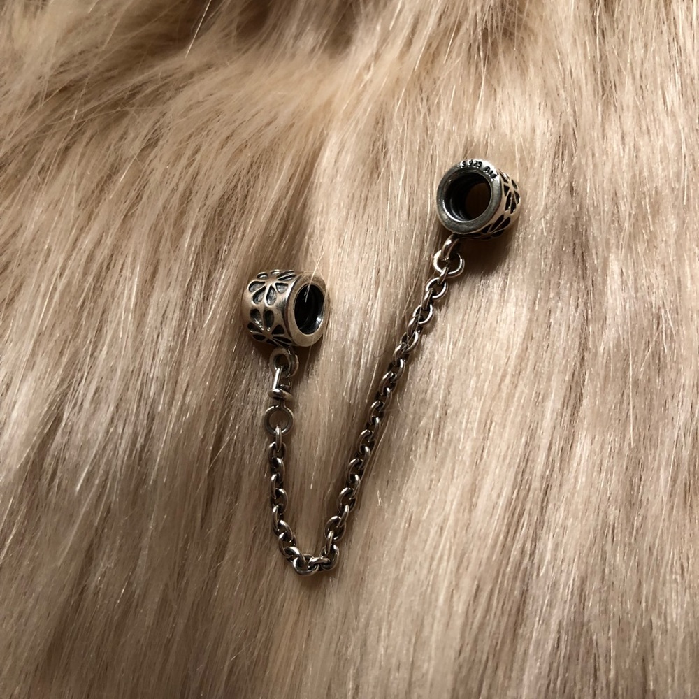 PANDORA Daisy Safety Chain