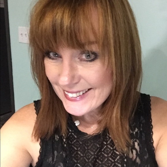 Meet your Posher, Medina - Picture 1 of 1