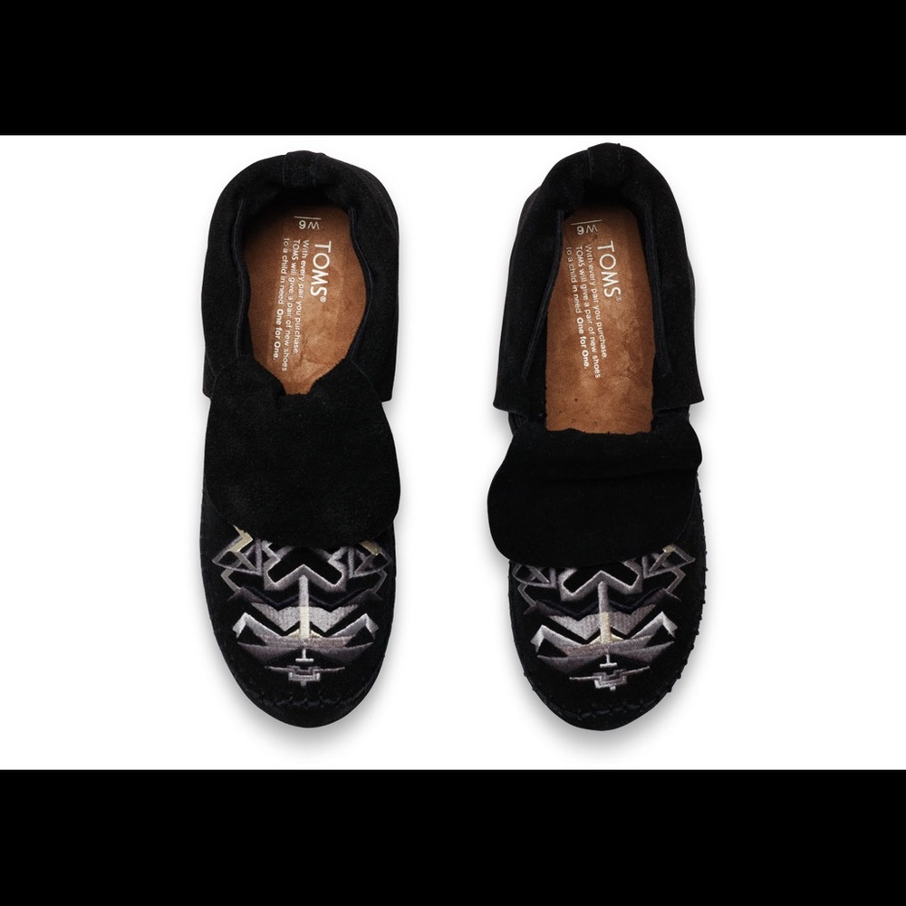 Toms Black Suede Tribal Embroidery Zahara Booties