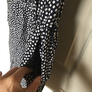 Tommy Hilfiger Shorts - Hilfeger romper sz large, navy print. Tommy Hilfiger Shorts - Hilfeger romper sz large, navy print.