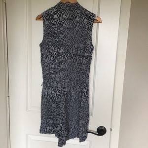 Tommy Hilfiger Shorts - Hilfeger romper sz large, navy print. Tommy Hilfiger Shorts - Hilfeger romper sz large, navy print.
