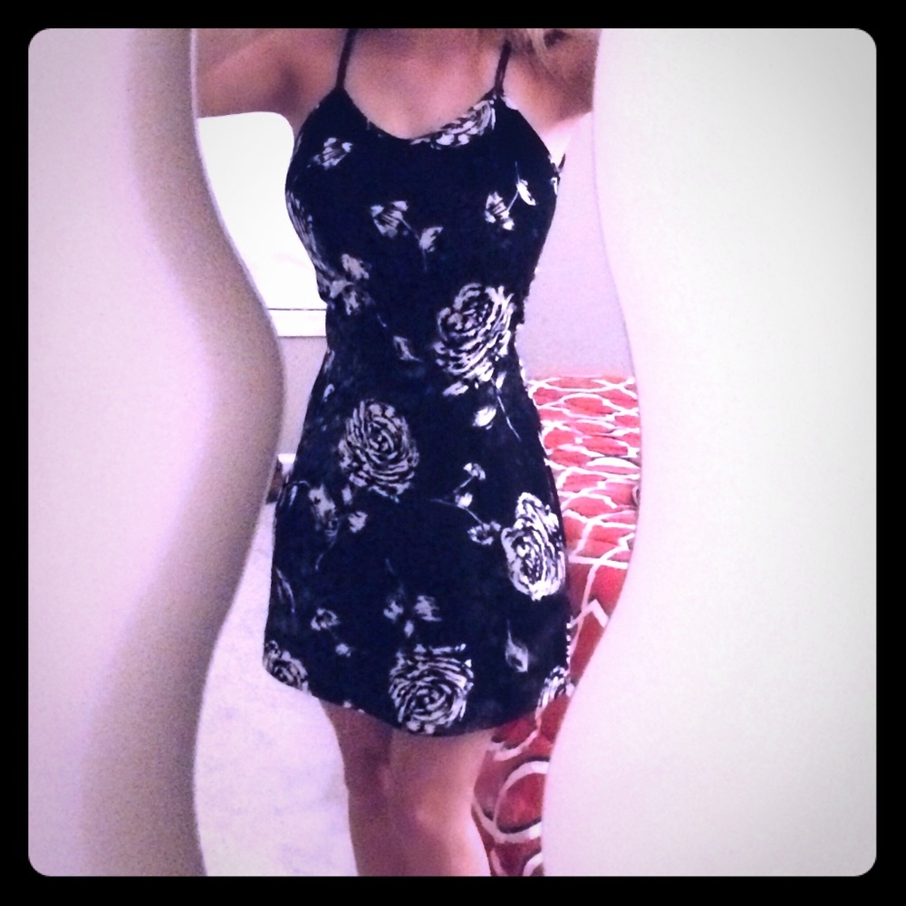 BRAND NEW Chris & Carol Dress