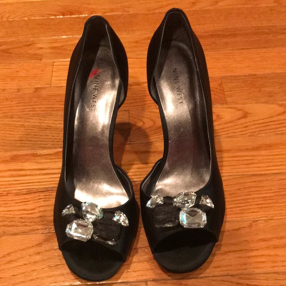 Heels 👠 Heels 👠 - Picture 2 of 5