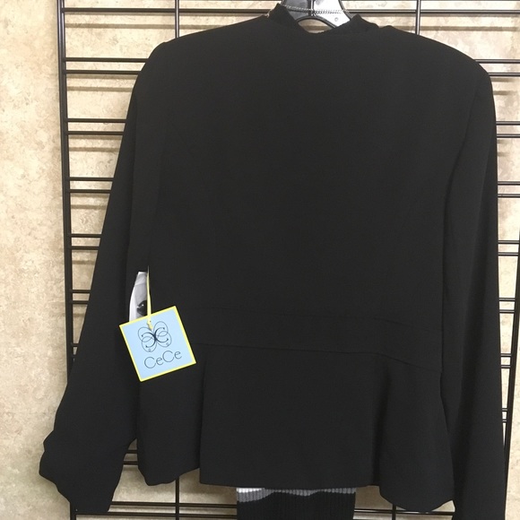 Blazer - Picture 3 of 3