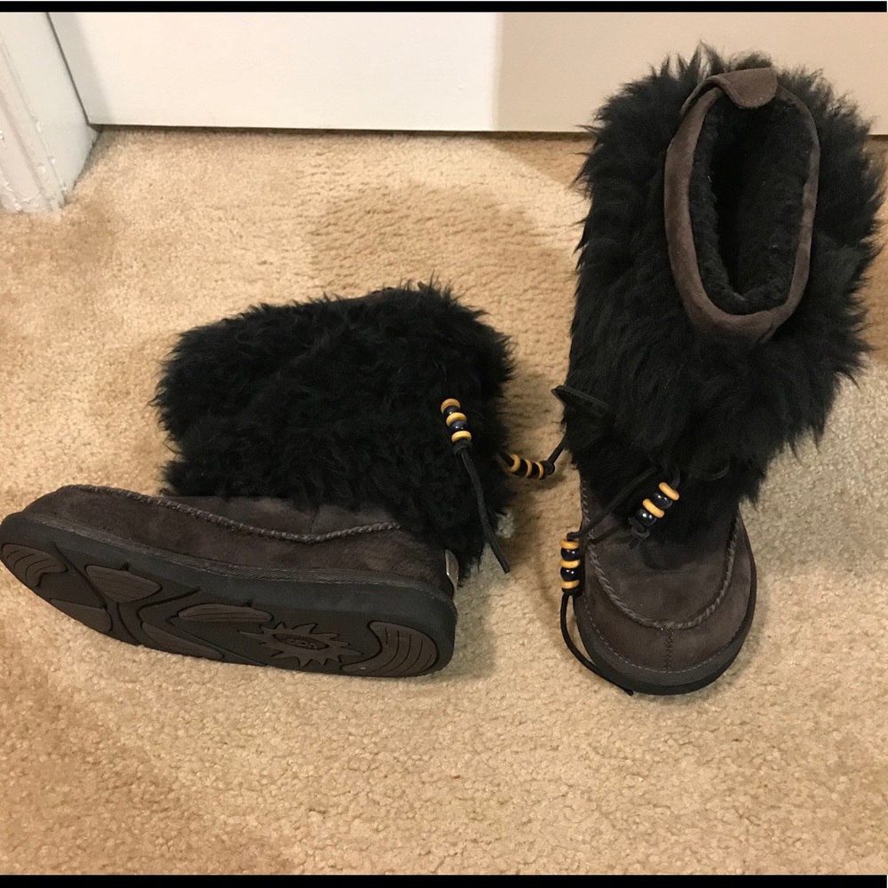 UGG Rainier Eskimo Boots Black Size 7