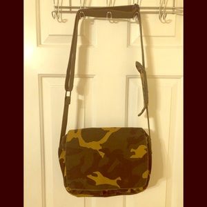 Camo crossbody bag