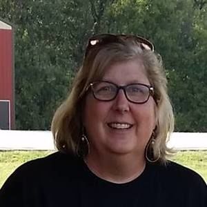 Meet your Posher, Connie