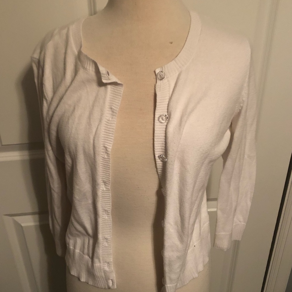 3/$18 SALE White cardigan waist length 3/4 sleeves