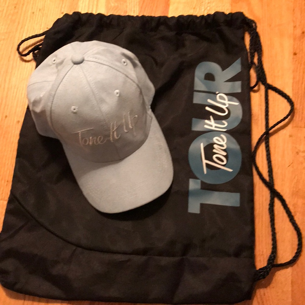 Tone it up hat and bag