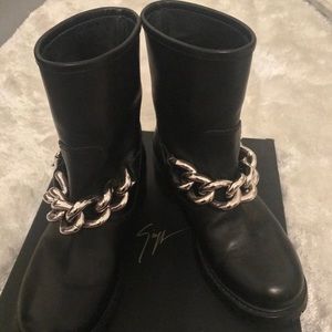 Giuseppe Zanotti Chain Bootie !!!