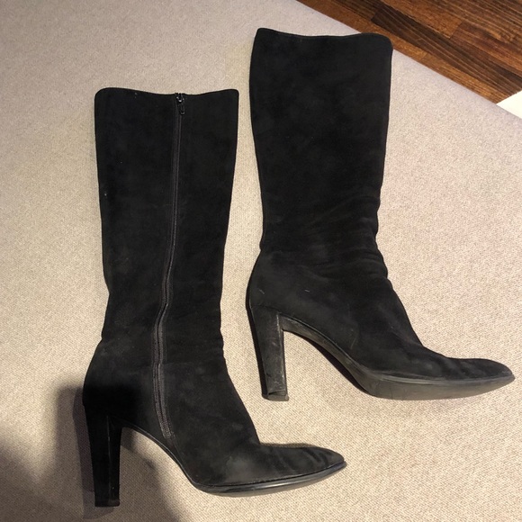 Shoes - Stuart Weitzman black suede boots