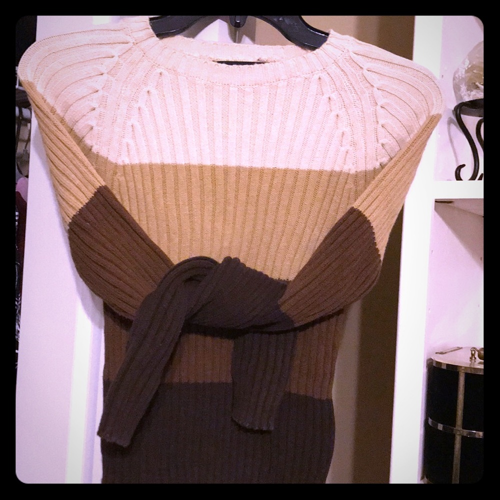 🎴3 for $25🎴XS Color block sweater Browns