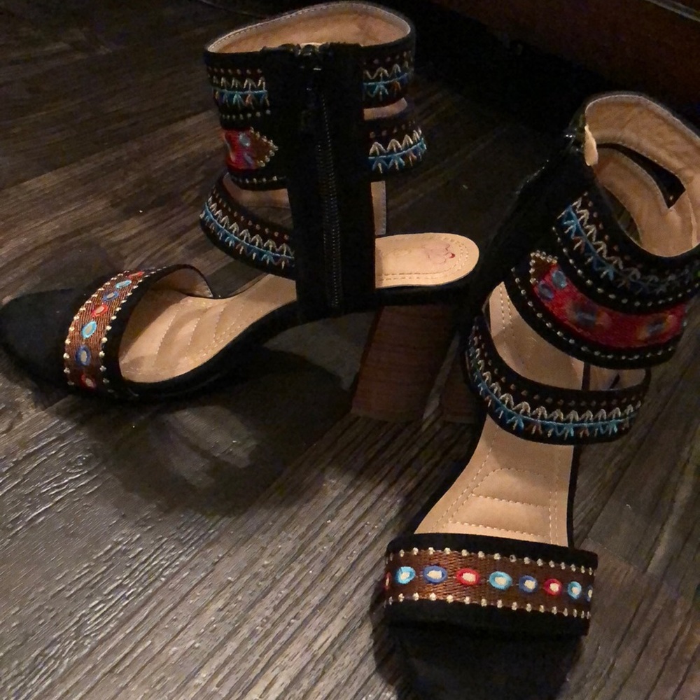 Shoes - Picture 2 of 2