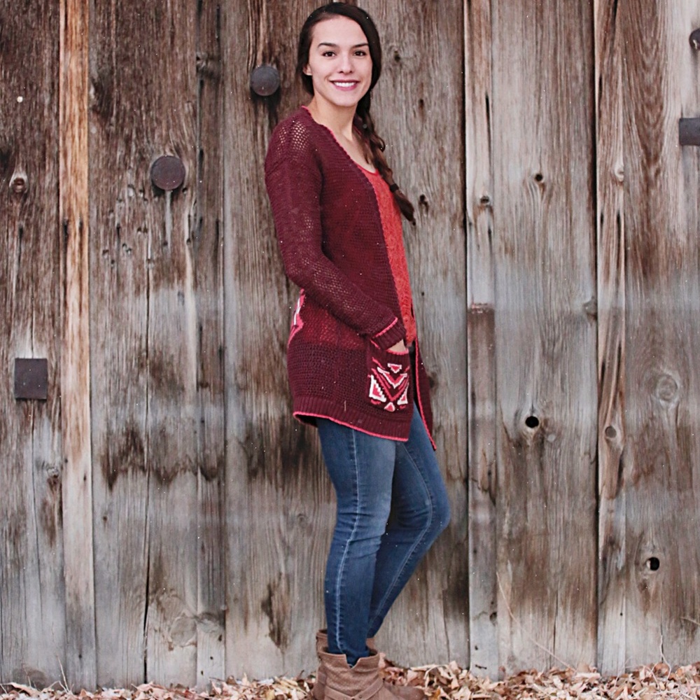 BKE Burgundy Printed Sweater. Size M.