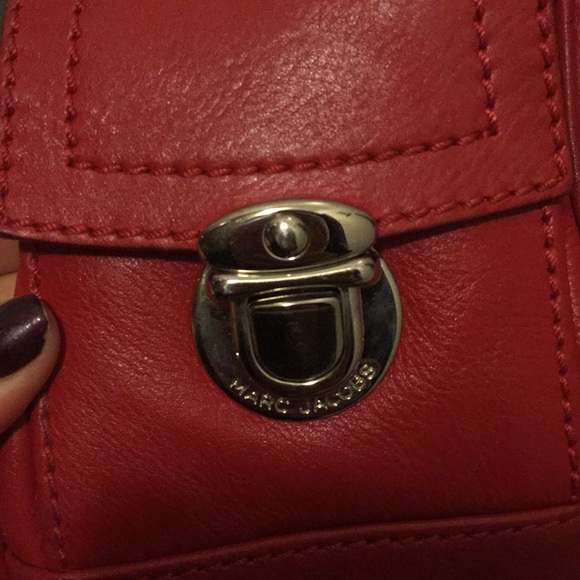Red Marc Jacobs small leather hobo bag - Picture 2 of 3