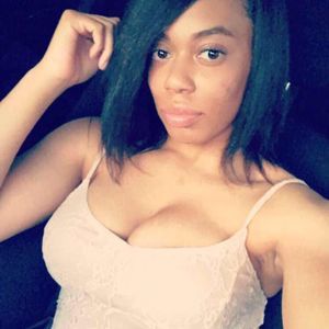 Meet your Posher, Kaila