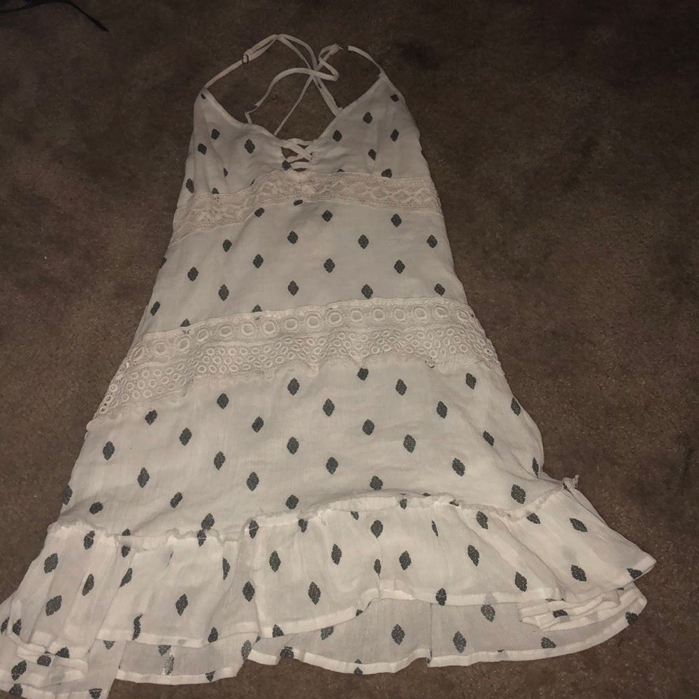 White patterned sun dress