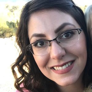 Meet your Posher, Sarina