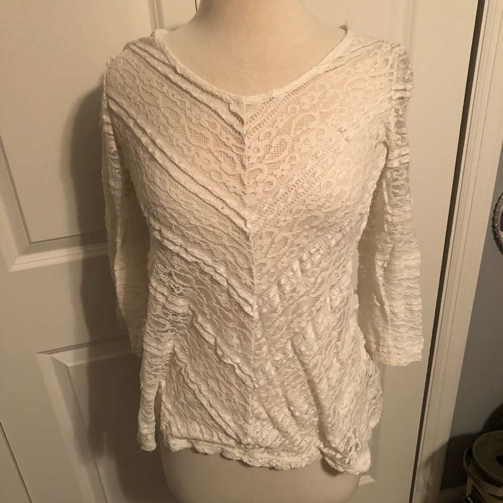 3/$18 SALE White 3/4 sleeve lace blouse boutique