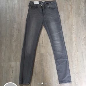 Light gray stretchy skinny denim jeans