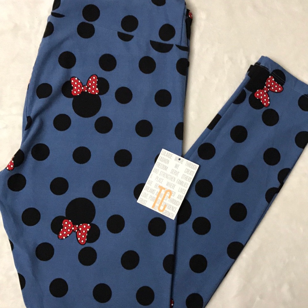 📍SOLD📍 〰 Disney TC leggings
