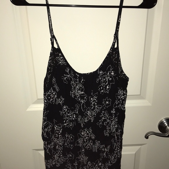 Black floral jumpsuit - Picture 3 of 8