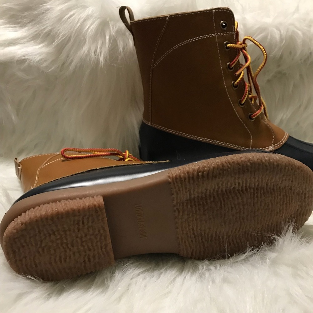 Duck boots