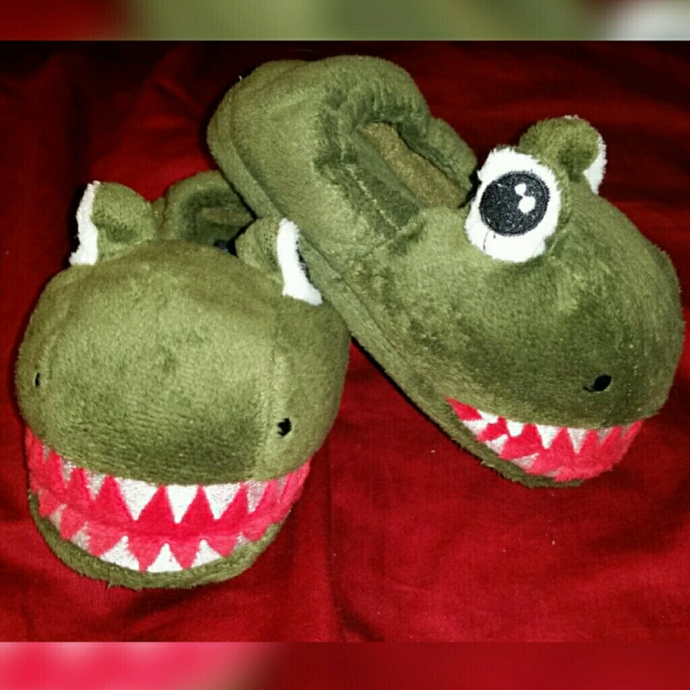 Boy's toddler large Dino slippers NWOT