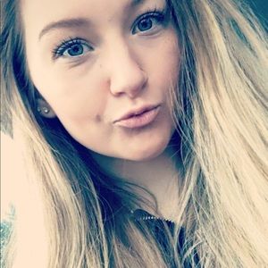 Meet your Posher, Josie