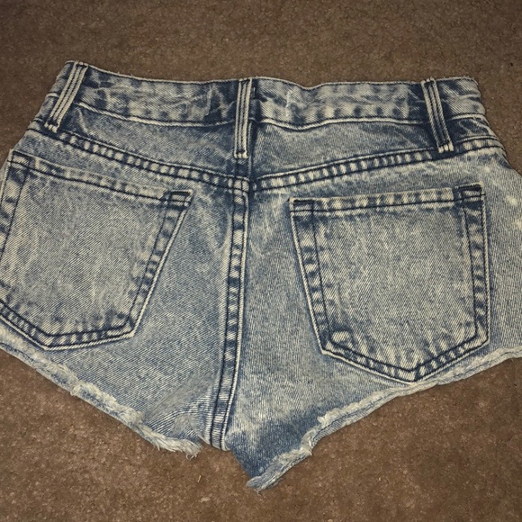 Bullhead short shorts - Picture 2 of 4