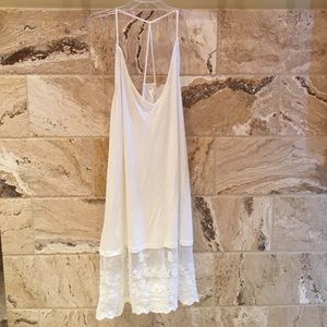 Slip with lace extender