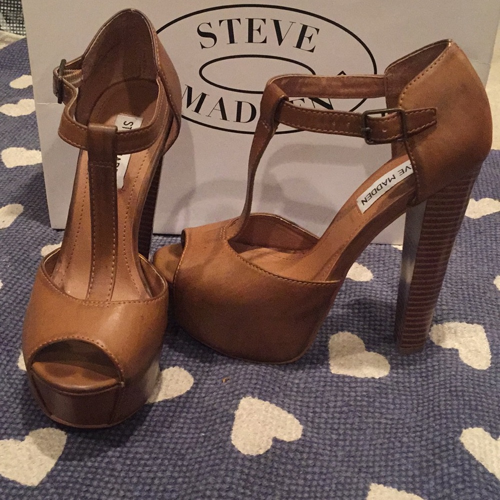 Devinnn Cognac Heels