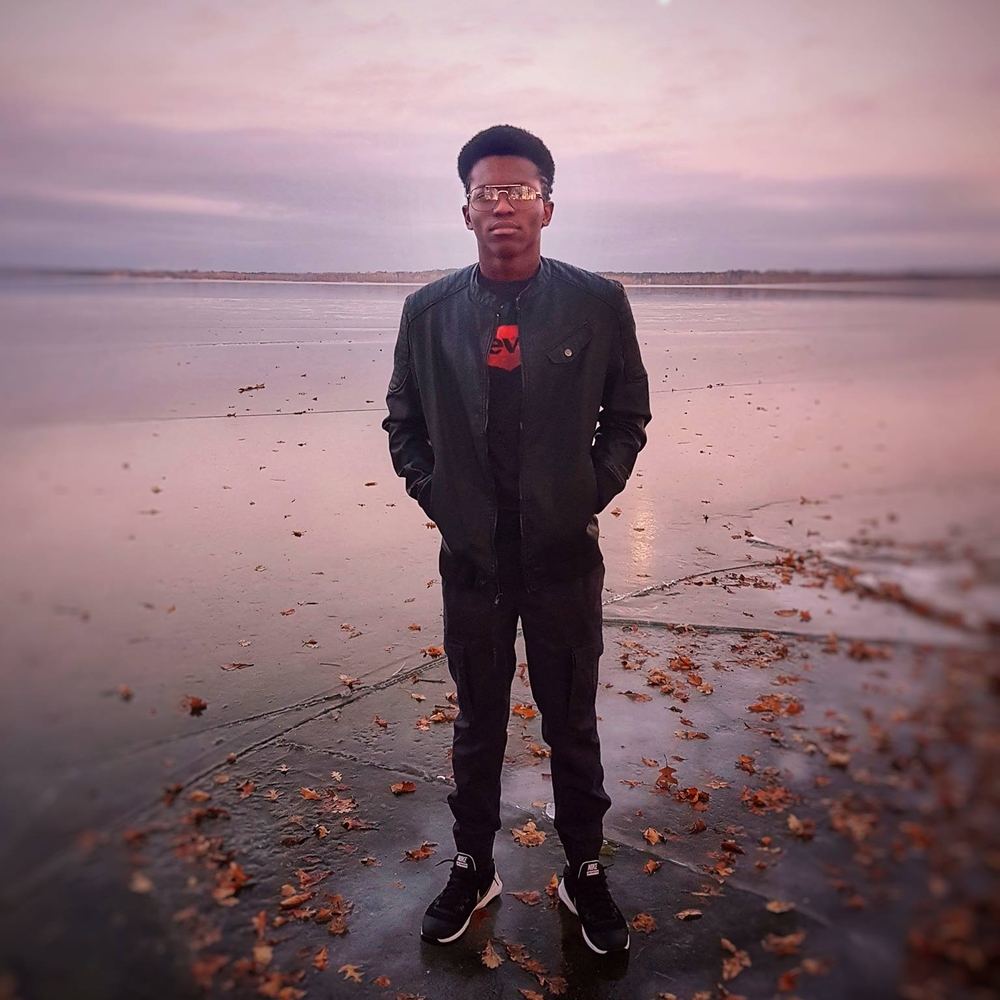 Meet your Posher, Loïc