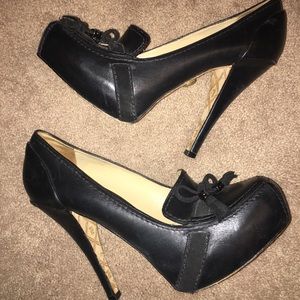 L.A.M.B. Gwen Stefani Leather Heels 8.5