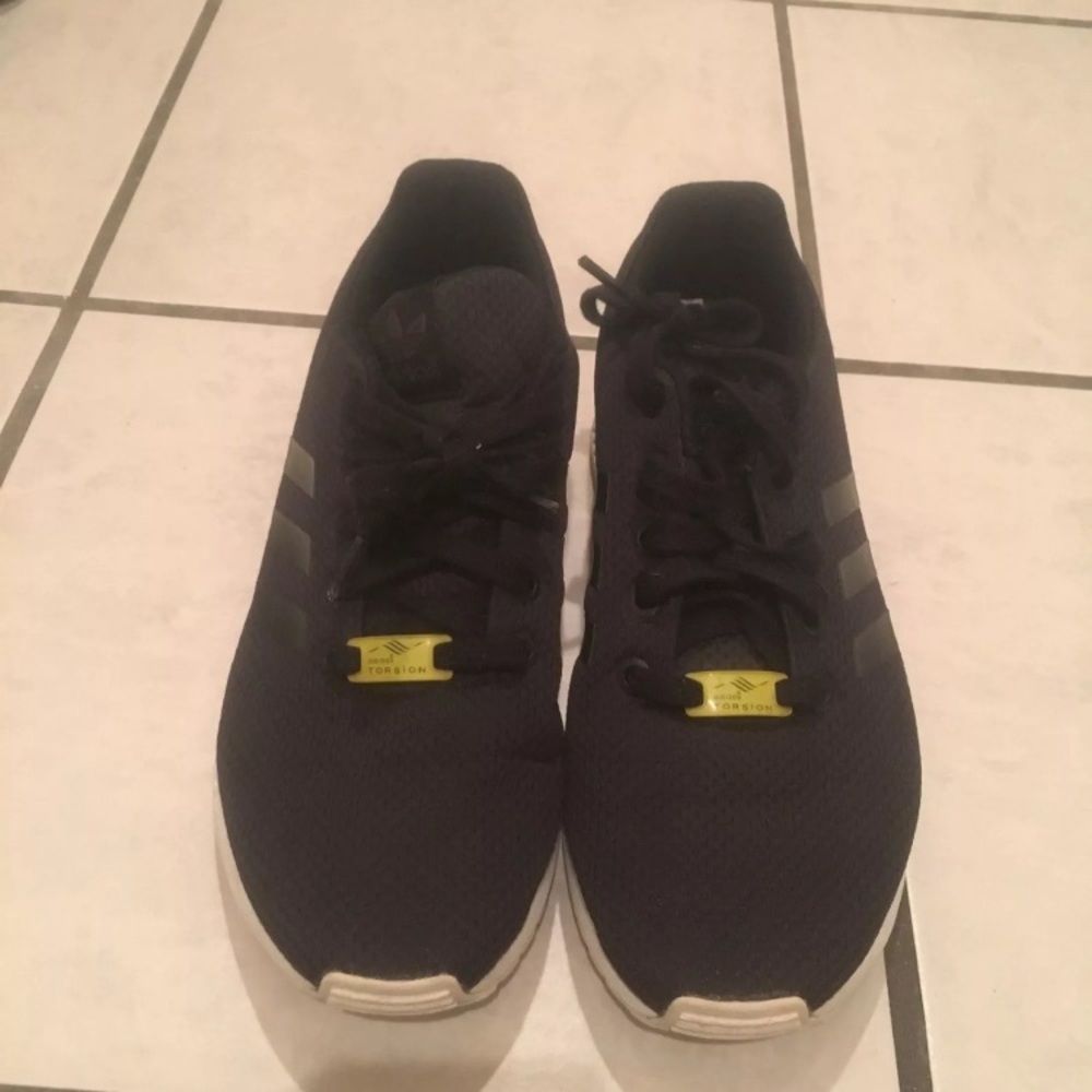 Adidas Torsion Sneakers Black ‼️offer‼️