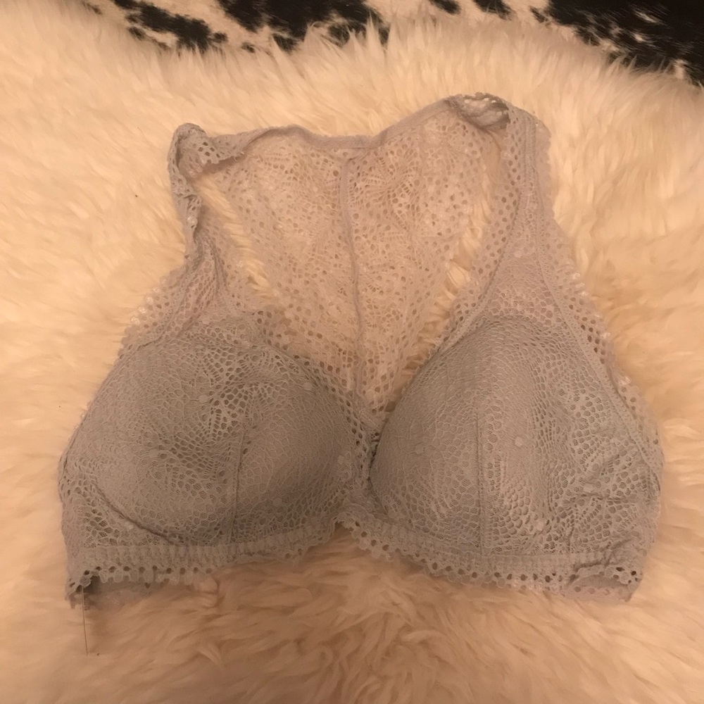 NWT Victoria’s Secret Lace Bralette - S