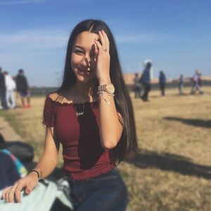 Meet your Posher, Elida