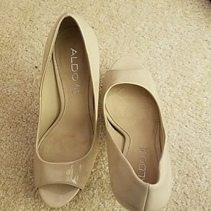 Peep toe heels