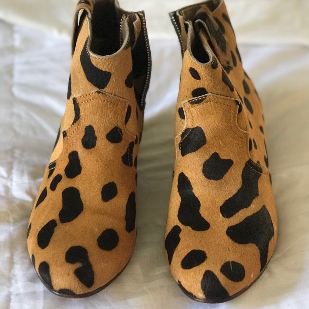 Ankle boots