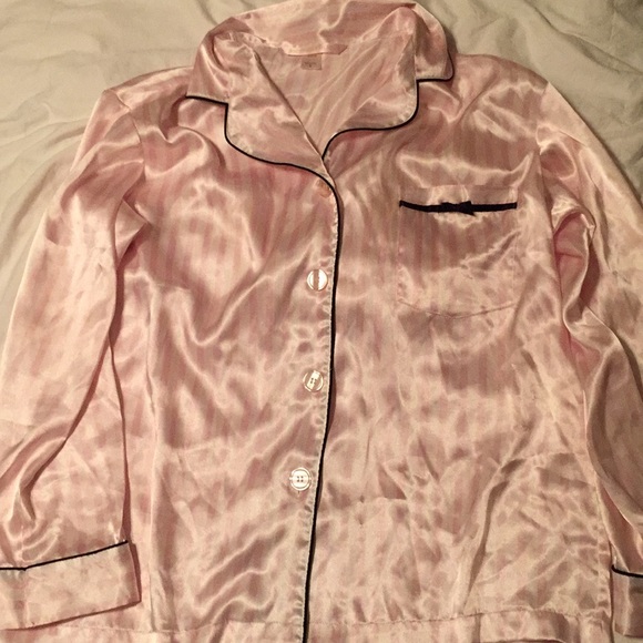 Victoria's Secret satin pajamas both size small - Picture 2 of 6