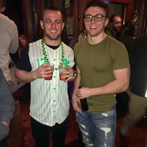 Meet your Posher, Max