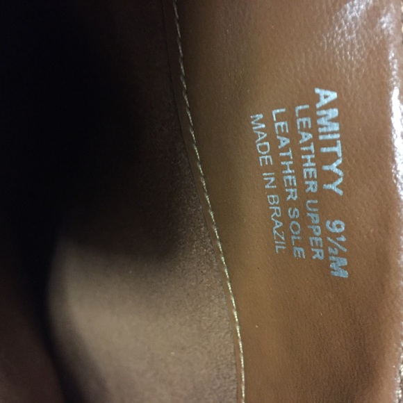 Used Amity heel boots size 9.5 - Picture 3 of 3