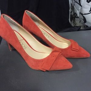 BRAND NEW SOLE SOCIETY red suede heels 9.5