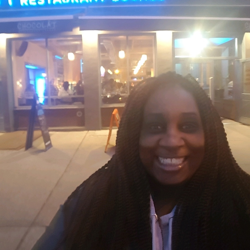 Meet your Posher, Kisha