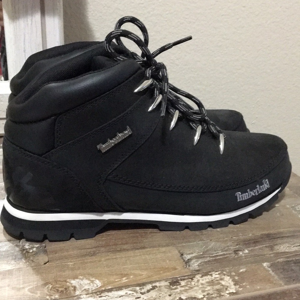 Male black timberlands