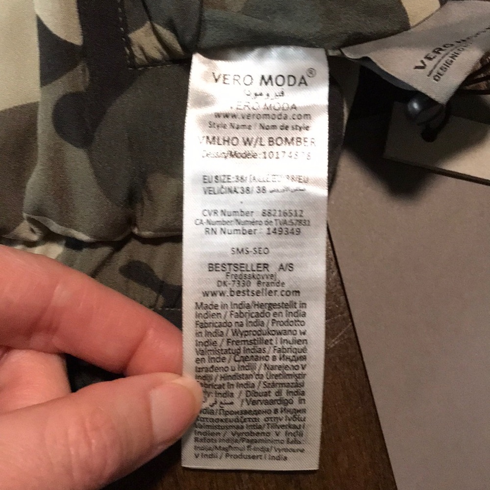 BNWT BOMBER Vero Moda jacket size 38 reversible - Picture 6 of 7