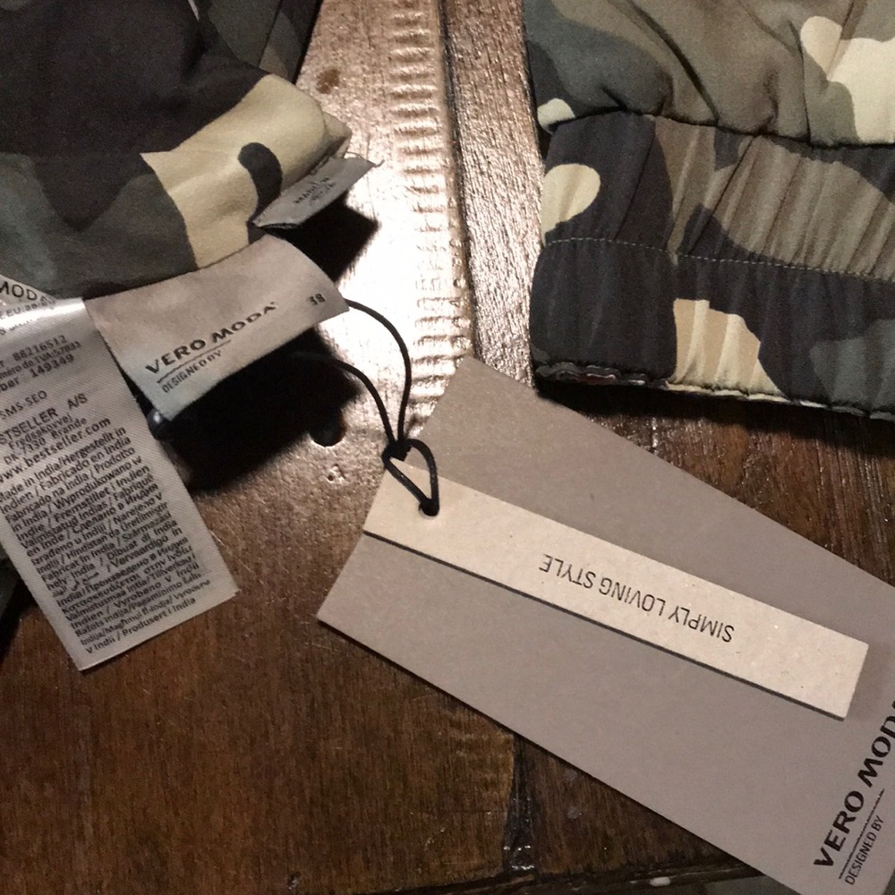 BNWT BOMBER Vero Moda jacket size 38 reversible - Picture 7 of 7