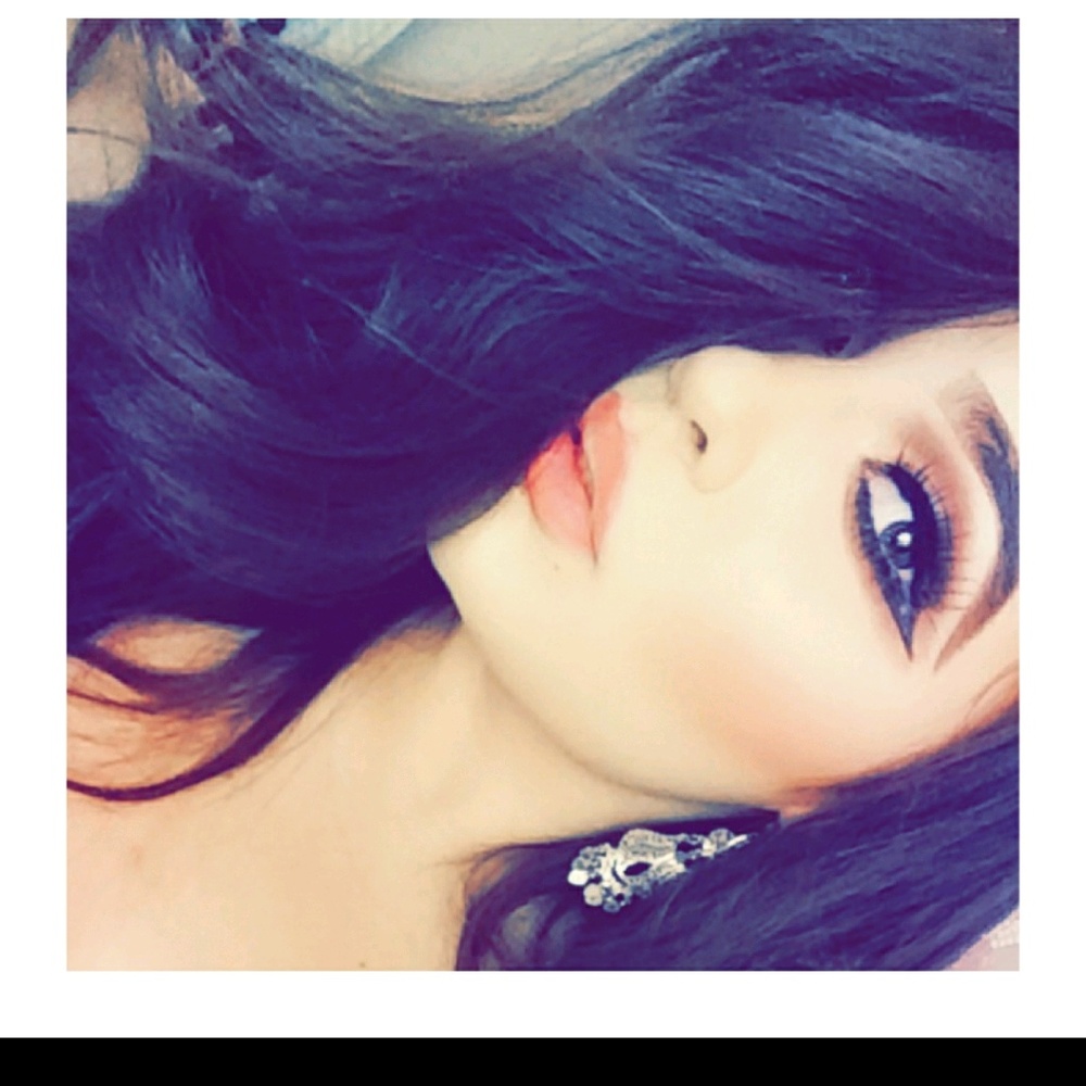 Meet your Posher, Jacqueline